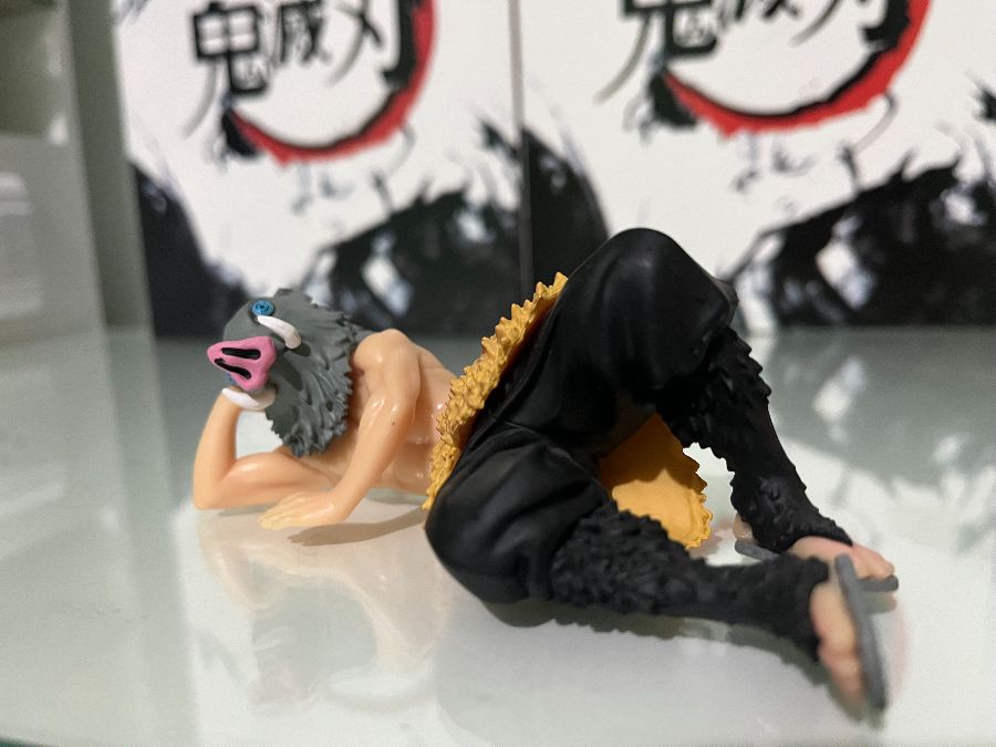 Inosuke acostado