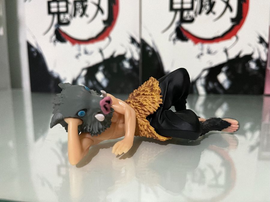 Inosuke acostado